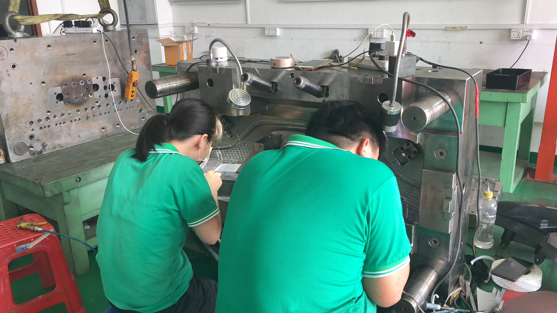 菱形模具抛光