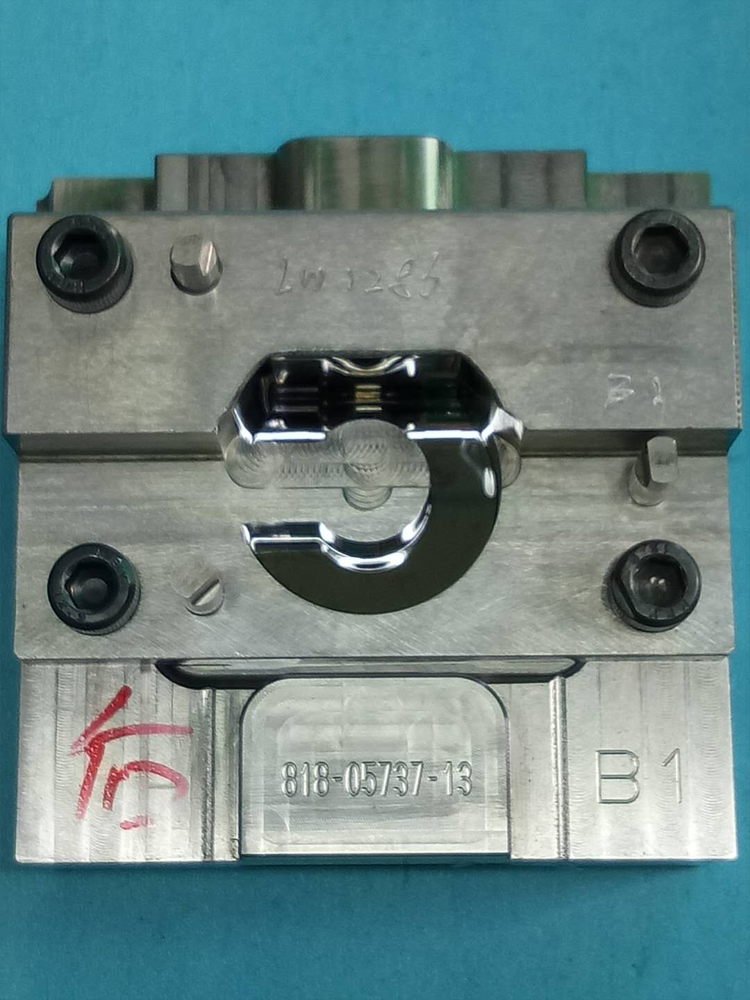 硅胶模具抛光